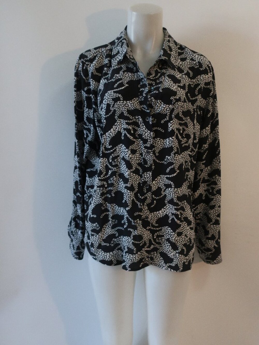 Womens Rails 100% Silk Black, White Cheetah Print Button Down Blouse L